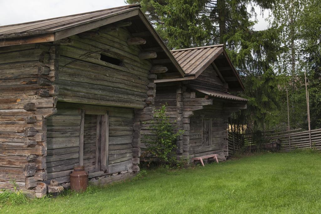 Holiday home Hevossilta *