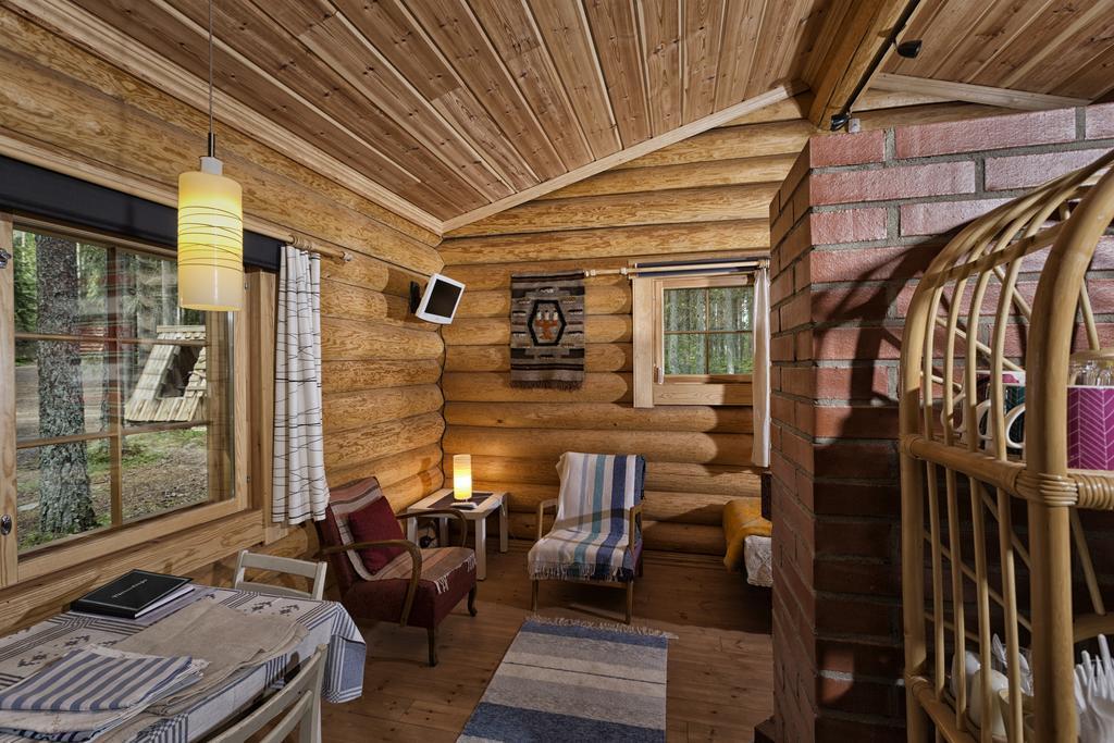 Holiday home Hevossilta *
